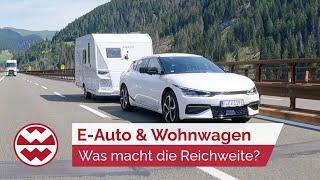 Mit E-Auto und Wohnwagen in Urlaub: Was macht die Reichweite? - World in Motion  | Welt der Wunder