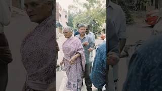 The helping hands | Helping needy people | Poor  #help #trending #poorpeople #foodforpoor #shorts