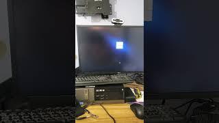 Windows 11 24H2 boot logo screen on a old desktop pc