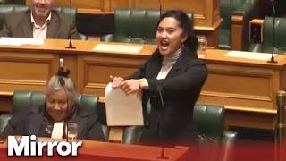 Māori Haka protest suspends New Zealand parliament