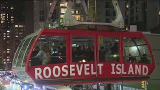 Tourists flood Roosevelt Island tram, frustrating commuters