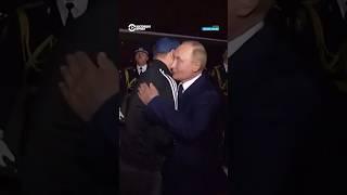 Путин лично встретил убийцу, выданного Германией. На красной дорожке