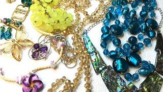 GOODWILL BLUEBOX 5 lbs. Repurposed Mystery Jewelry Unboxing DAYTON, OHIO - GLASS & AMETHYST!