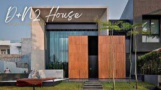 Luxury Home Design With Wooden Ornaments That Meet Outdoor Needs