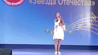 В землянке, муз. К. Листов, сл. А. Сурков, исполняет Элина Анастасиади