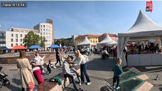 živa istina. Posjeta odlična,svi uživali.Tuzlanski trg,sajam meda i domaćih proizvoda.