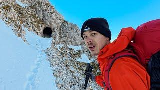 Übernachtung in einem alpinen Versteck aus dem Ersten Weltkrieg