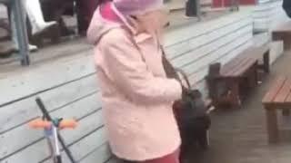 Бабулька в розовом «зажгла» под «Sweet dreams» и попала на видео на КМВ