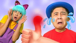 Ouch , Ouch Boo Boo Song | Color Finger Family + More | Tigi Boo Kids Songs