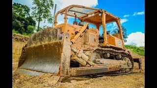 BULLDOZER Review: CAT D5 B (Caterpillar Dozer)