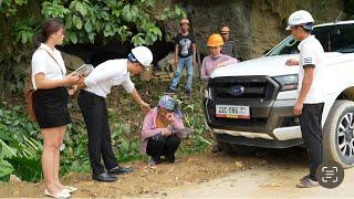 Single mother living in a cave is helped by a kind construction director