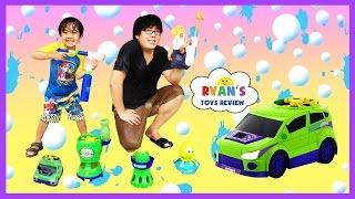 Gazillion Bubble Machine Monsoon Bubble Car with Ryan ToysReview