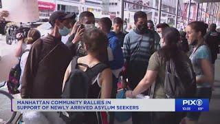 Manhattan community rallies to support newly arrived migrants