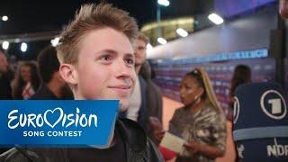 ESC 2019: Eliot aus Belgien auf dem Orange Carpet | Eurovision Song Contest | NDR