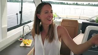 Yachtcharter: Bavaria E34 in Action Motoryacht - Motorboot