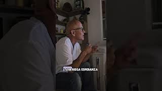 Mujer, tu luz inspira, tu voz abraza, y tu palabra transforma. Estaré para ayudar a sembrar amor.