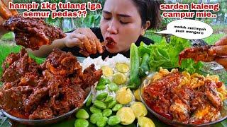 EAT, BEEF RIBS STEWER, SARDEN SAMBAL, LALAPAN, RAW JENGKOL, MIXED, PET