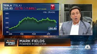 Elon Musk using pricing as a 'cudgel' against the competition, says former Ford CEO Mark Fields