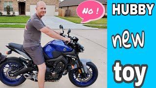 Yamaha MT 09 quick overview | Hubby's New ride | Gina in TEXAS