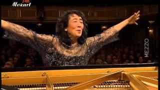 Mozart: Concerto for piano and Orchestra (d-minor) K.466, Uchida