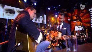 Douwe Bob & Danny Vera - Sunday Morning Coming Down (Live in DWDD)