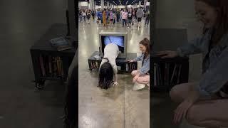 The Ring Cosplay Spotted at Comic Convention || ViralHog