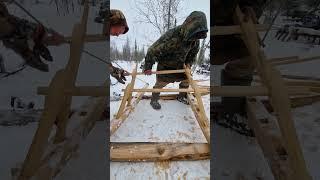 Как собирают нарты оленеводы #ямал #нарты #транспорт #тундра #оленеводы