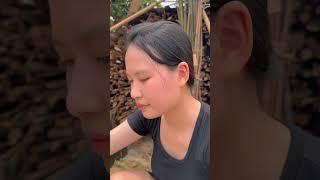 Chiên lạp xưởng bằng đá lạnh
