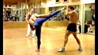 VAN DAMME - TV Karate Rare footage in 1994 - Dojo Demonstration Training