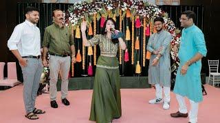 Best Wedding Anchor / Anchor Urvi hosting Sangeet/ Best Gujrati Anchor /