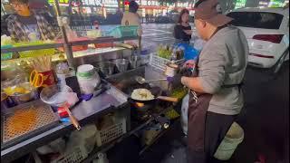 Professional Egg Veggie Fried Rice on China's Clean Streets