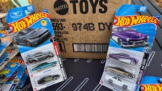 Lamley Unboxing: The Hot Wheels 2025 B Case Super & Regular Treasure Hunts are a perfect pair.