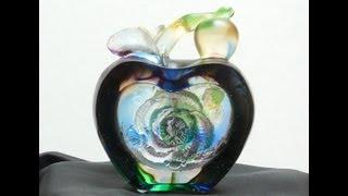 Chinese Liuli Crystal Glass Rose Apple Paperweight Figure vs733