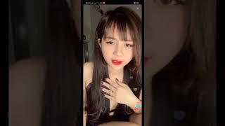 18+ bigo| gái xinh lộ hàng nòi cả núm |gái xinh show hàng.