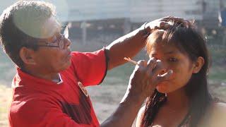 Ritual Ticuna de iniciação feminina mostra vitalidade da cultura indígena