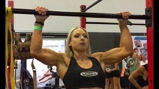 Female Pull-Up Champion "MIss Jane" Winning Comp at FitShow AussieStrength