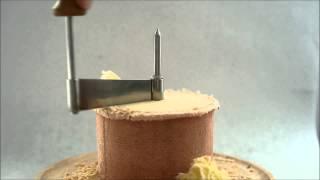 Grande Girolle in action curling Tete de Moine Cheese