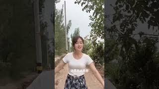 这孤独，这心酸，这凌晨两点半，这思念，这遗憾，让情绪在泛滥！