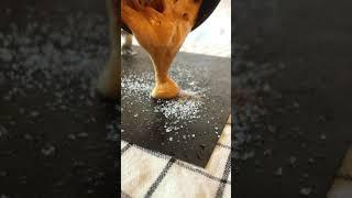 Далгона - корейская сахарная конфета из дорамы Игра в кальмара 