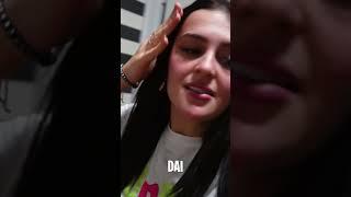 A IRMÃ DA VALENTINA PEGOU O MENDES DE CHINELO
