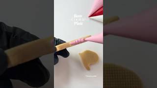 Bow Cookie  Royal icing Recipe link in bio #cookiedecorating #bow #coquette #satisfying #easy