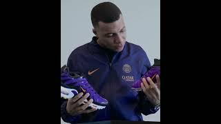 Kylian #mbappé presenta le sue nuove #scarpe da #calcio #nike #airmaxtn #xmercurial #scarpini #psg