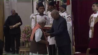 President Kovind presents Padma Bhushan to Hukumdev Narayan Yadav