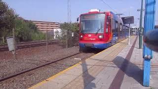 Siemens Duewag tram number 101 pulls into Meadowhall (2019)