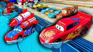 Looking For Disney Pixar Cars On The Rocky Road: Lightning McQueen,Natalie Certain,Sally Carrera