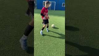 В одном видео 2 штанги пока что Сулейман не может пробивать Акинфеева #витязь #футбол #football