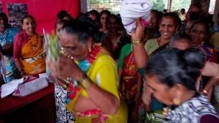 Uttan koliwada old koli women dance @ Marol Dry Fish market