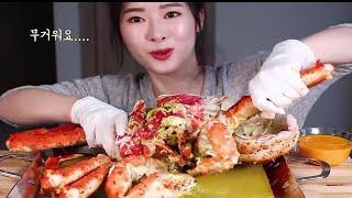 韩国美女大胃王吃播秀，巨型全帝王蟹韩国美女