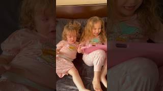 ضربني وبكى وماريا هي الحكم #baby #babytwins #youtubeshorts #mariacataleya