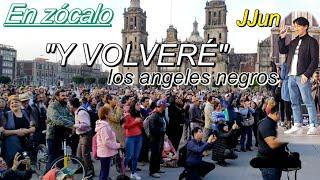 UN COREANO CANTA "Y VOLVERÉ" EN ZOCALO